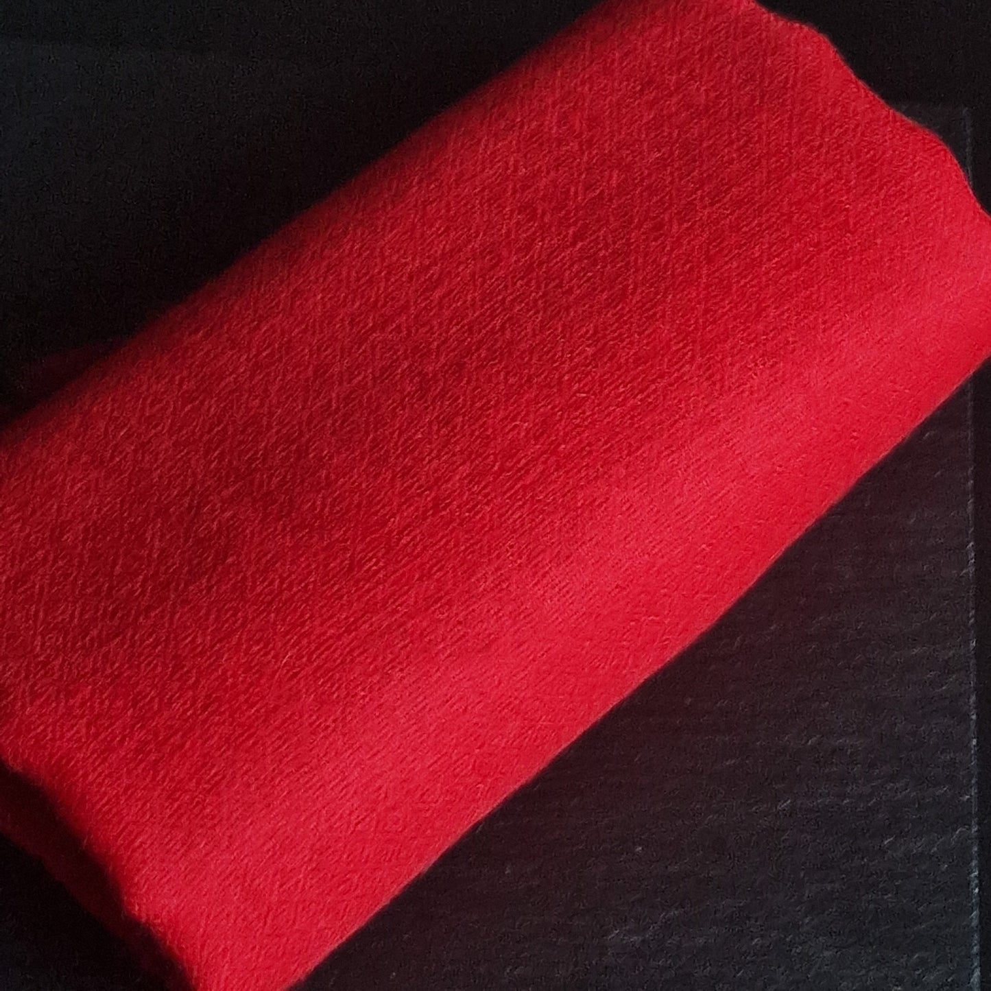 Natural Handmade Kashmiri Scarlet Red Pashmina Stole - Luxury Soft